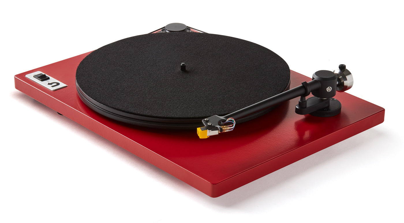 Red Orbit Basic showing the new magnesium one piece tonearm on OA3