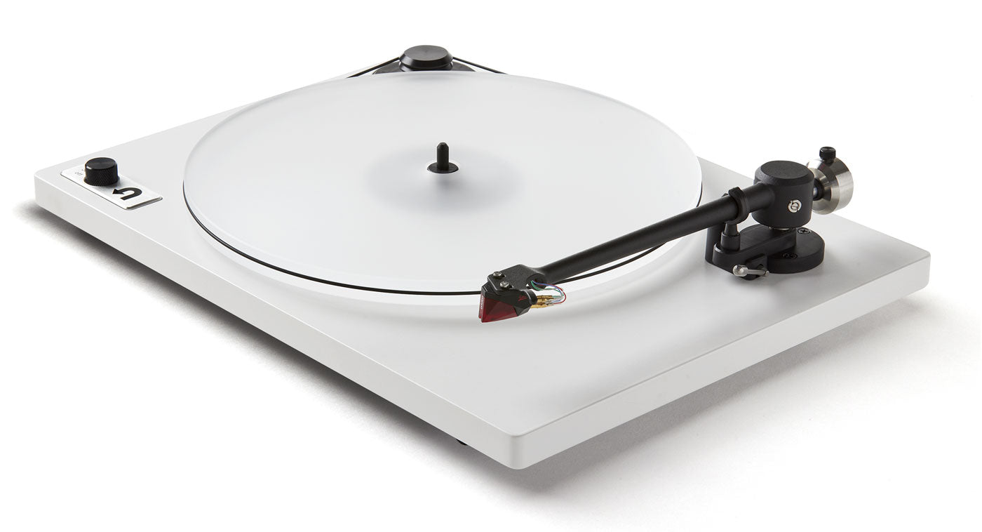White Orbit Special showing the new magnesium one piece tonearm on OA3