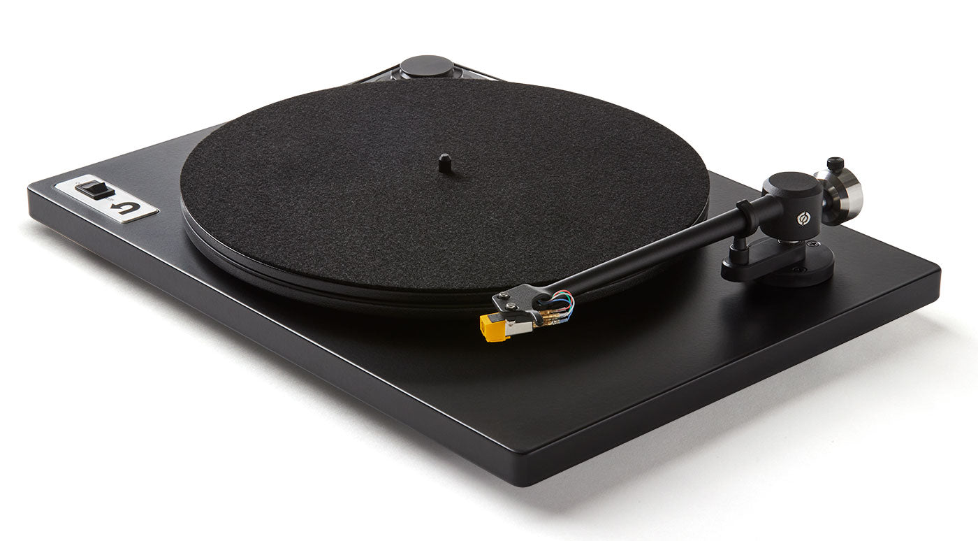 Black Orbit Custom showing the new magnesium one piece tonearm on OA3